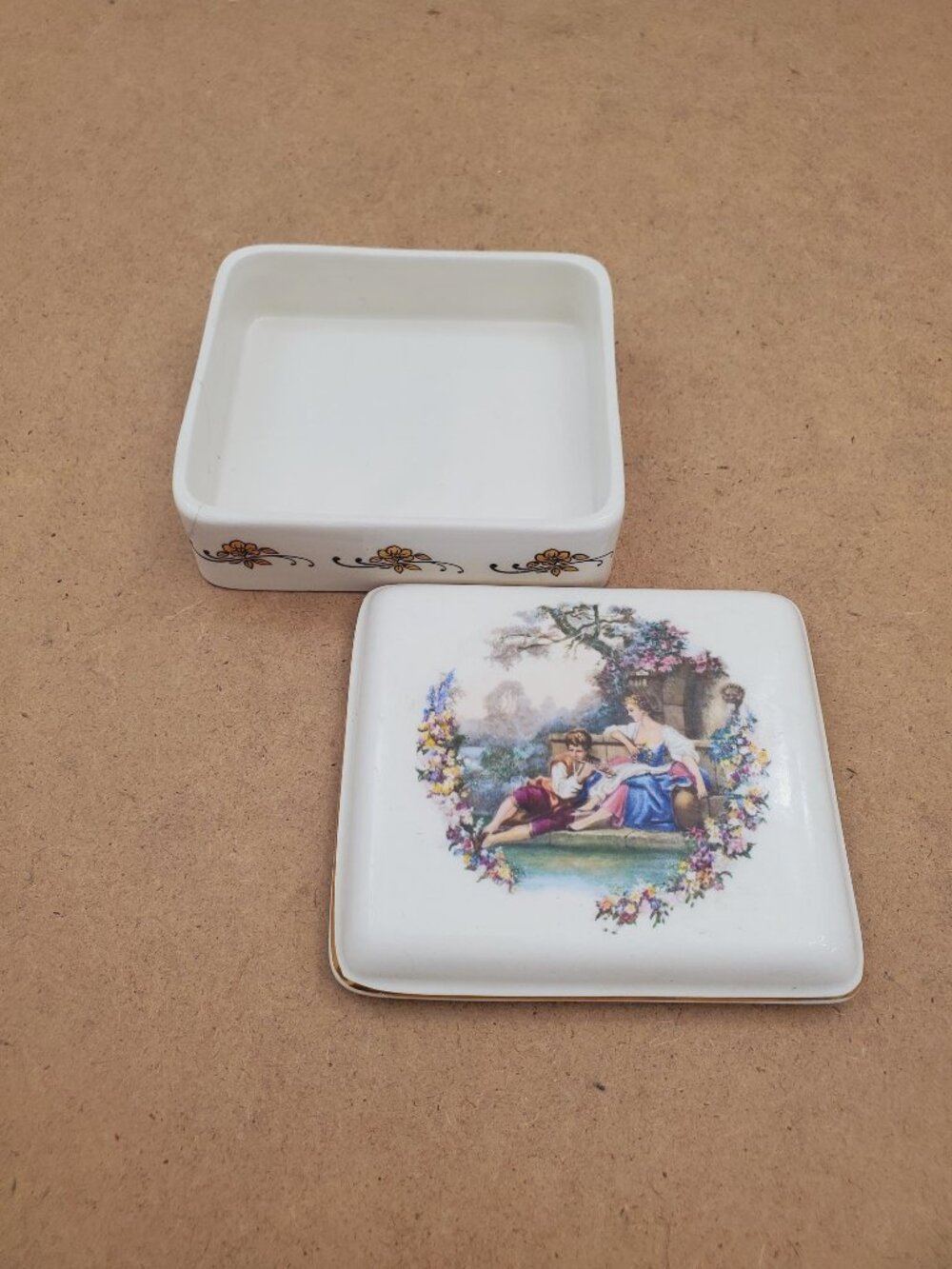 Vintage Lord Nelson Pottery Lidded Trinket Pot, lidded trinket box, 1980’s small